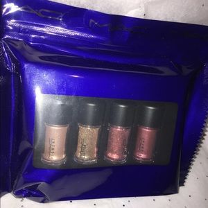 MAc Loose Pigmented Glitters